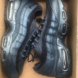 ‘95 Nike Air Max Navy Blue